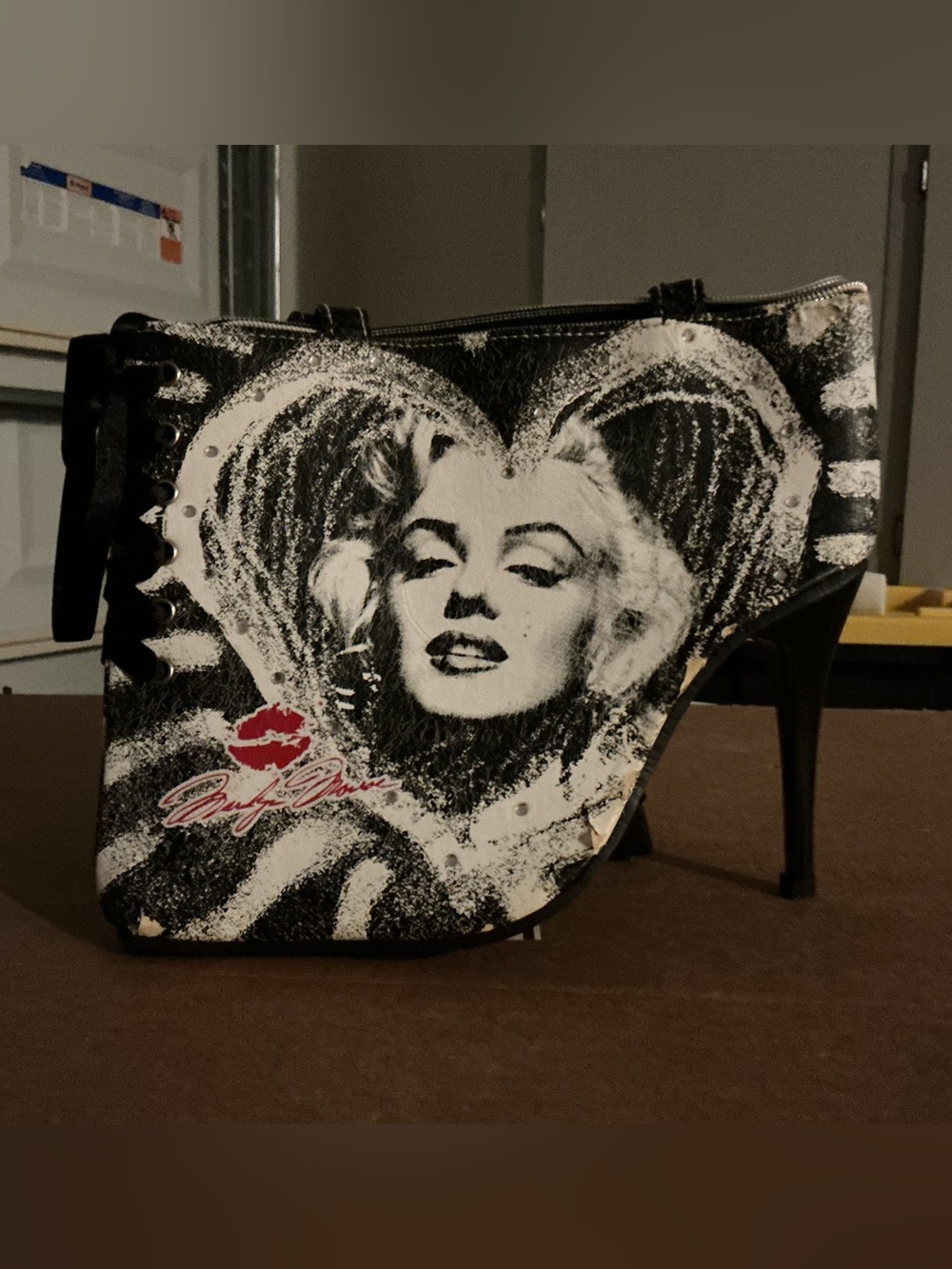 Marilyn Monroe Black & White Graphic High Heel Purse